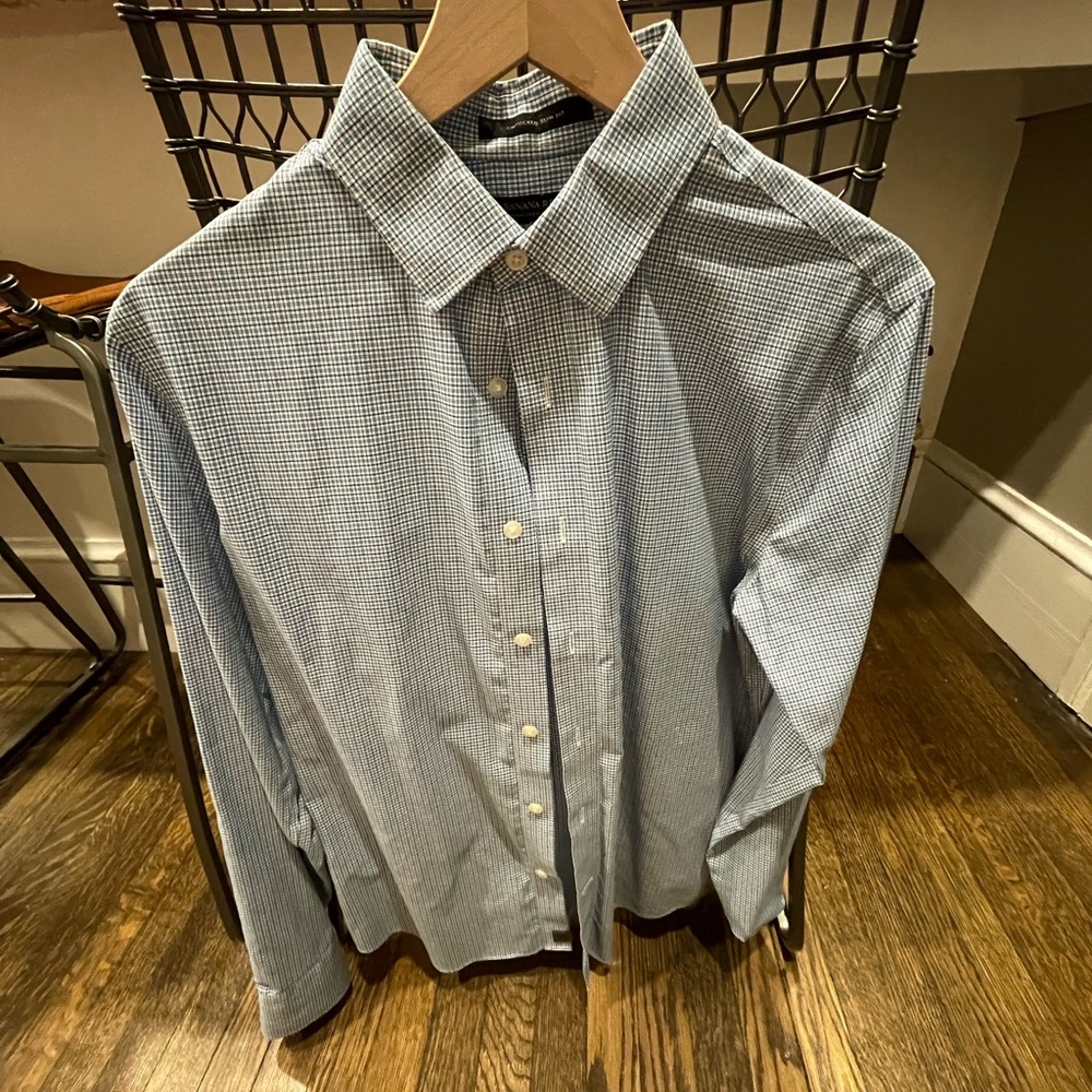 BANANA REPUBLIC SLIM-FIT / UNTUCKED NON-IRON